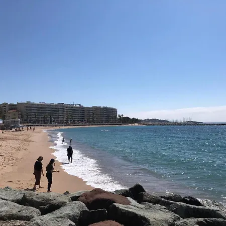 Saint-raphael : Cosy A 10 Minutes De La Plage 아파트 *