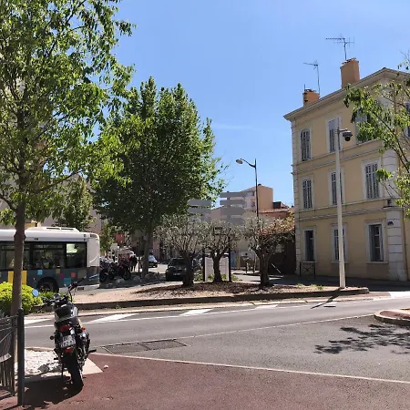 Saint-raphael : Cosy A 10 Minutes De La Plage